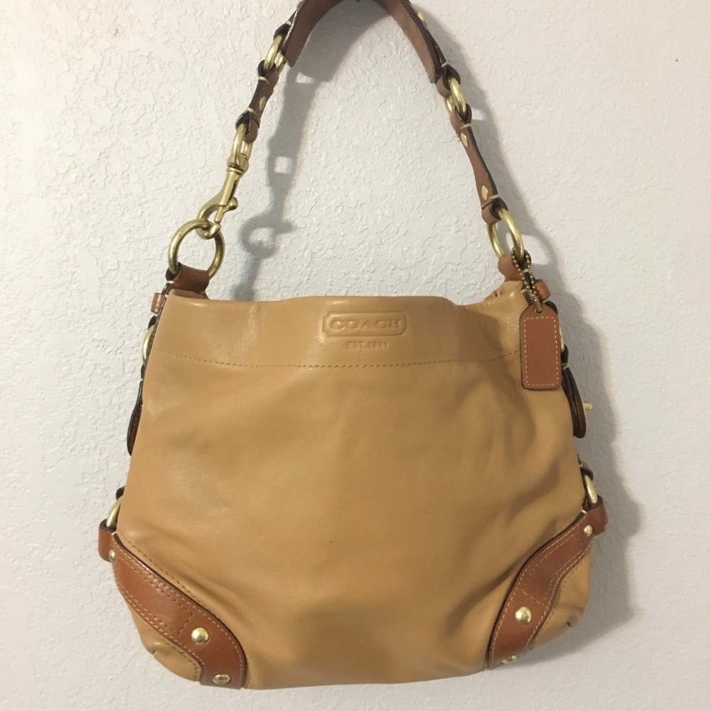 Coach Light Leather Shoulder Bag